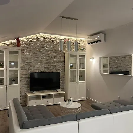 Apartment Exclusive